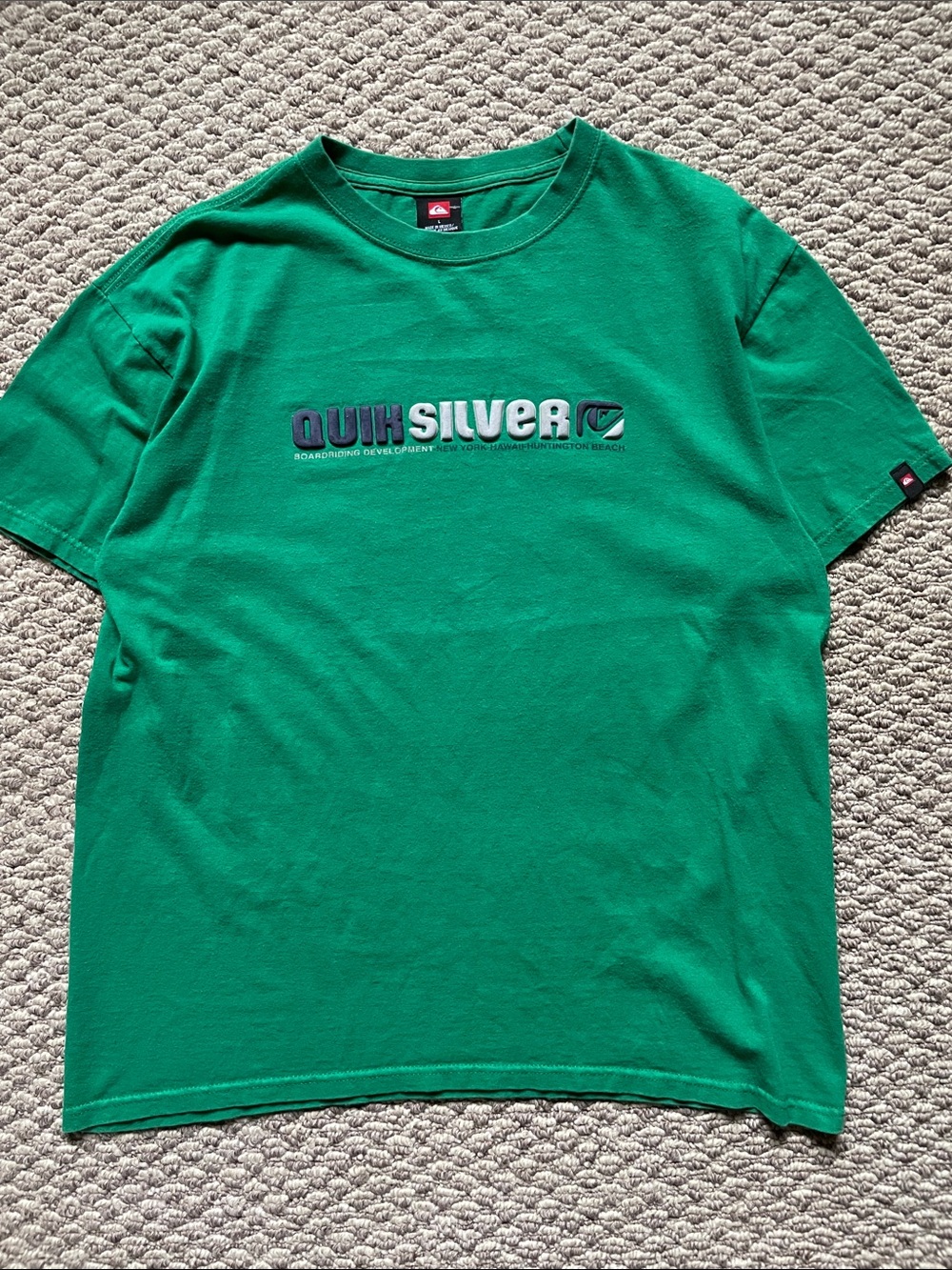 Vintage Y2K Quiksilver puff print t shirt